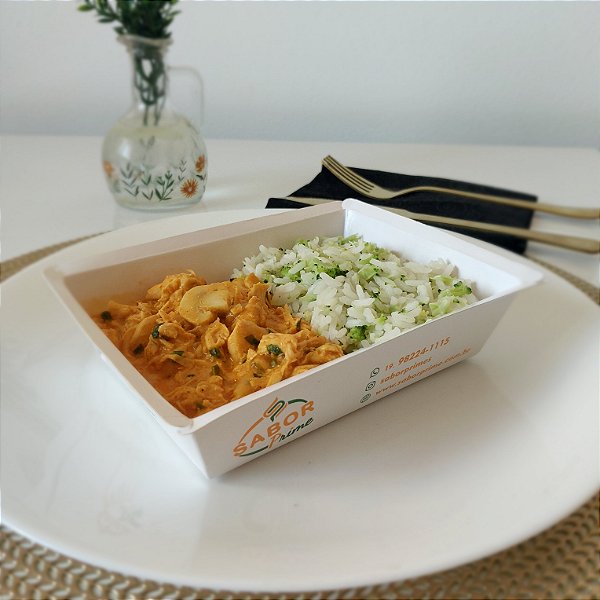 Strogonoff de frango zero lactose + Arroz com Brócolis