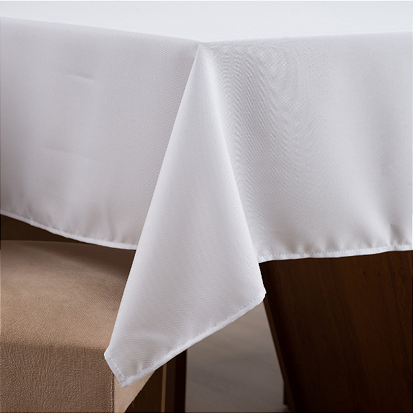 Toalha de Mesa Basic 1 Peça 1,45m x 1,40m 4 Lugares 100% Poliéster Tecido Oxford Branco