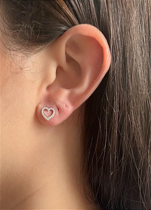 Brinco em Prata Coração Vazado