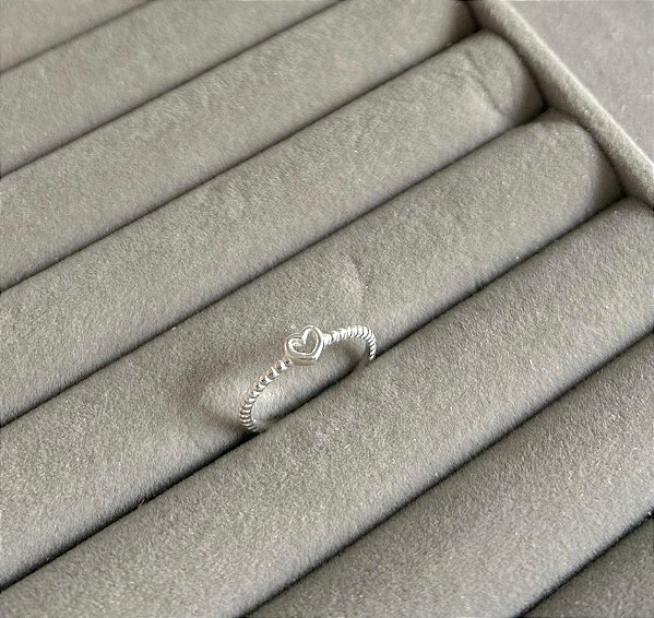 Anel em Prata Coração Vazado