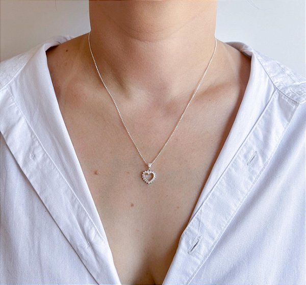 Colar em Prata Coração Cravejado