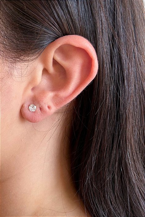 Brinco em Prata Ponto de Luz