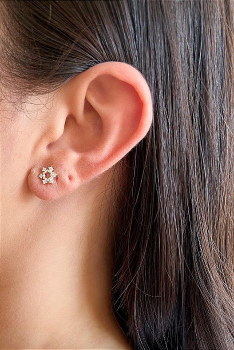 Brinco em Prata Estrela Ponto de Luz