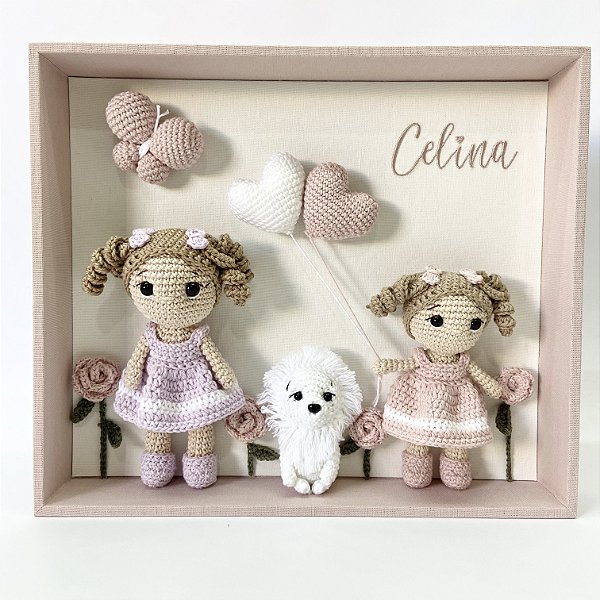 Porta maternidade feminino com 2 meninas e 1 cachorro