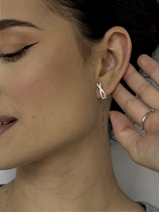 Brinco Argola "X" Cravejada