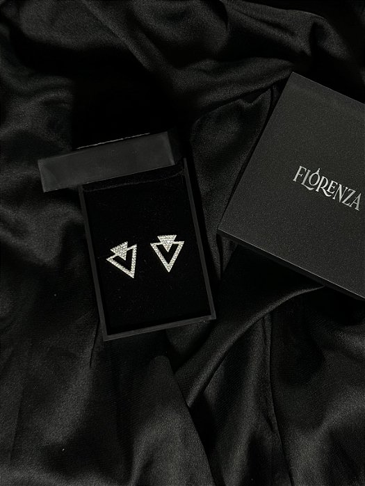 Brinco Triângulo Cravejado