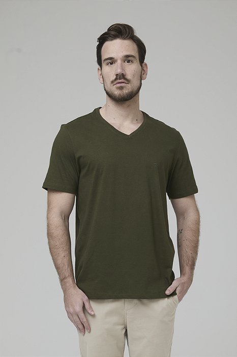 CAMISETA SLIM DECOTE V EM MALHA