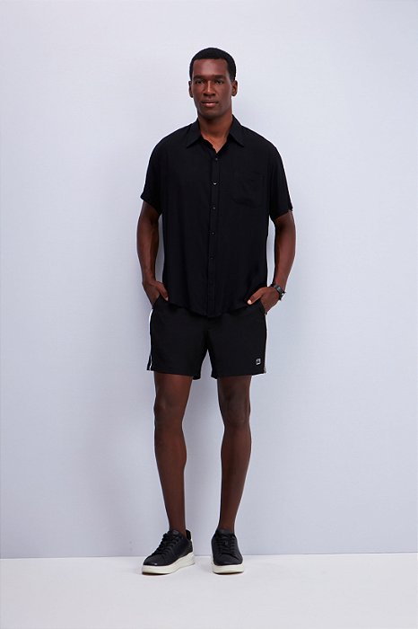 CAMISA SLIM COLARINHO FRANCÊS MANGA CURTA COM BOLSO EM VISCOSE