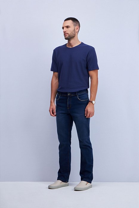 CALÇA COMFORT FIVE POCKETS EM JEANS ESCURO