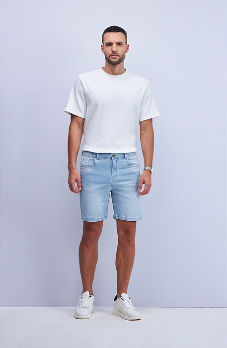 BERMUDA SLIM COMPRIMENTO MÉDIO JEANS CLARO