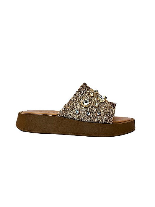 PAPETE VANUCIA EM PALHA COM APLICAÇÕES