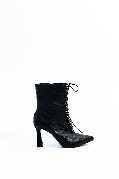 BOTA VANUCIA SALTO E AMARRAÇÃO