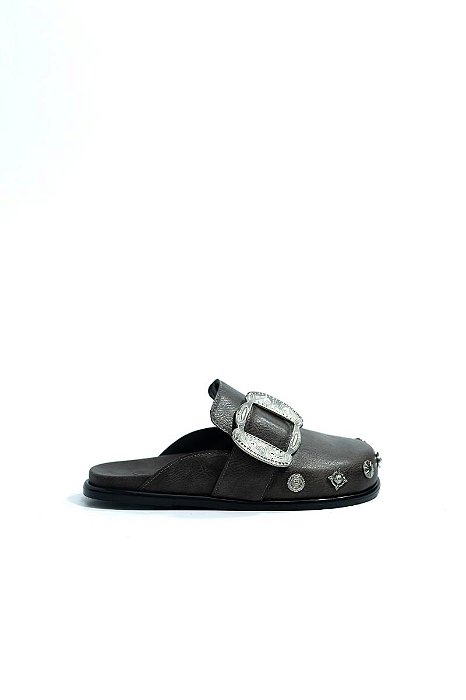 CLOG VANUCIA COM FIVELA E APLICAÇÕES