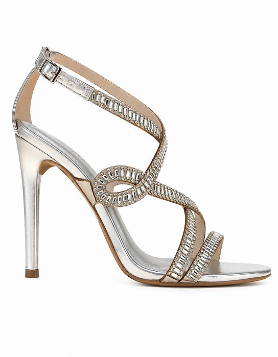 SANDALIA VANUCIA COM TIRAS EM STRASS