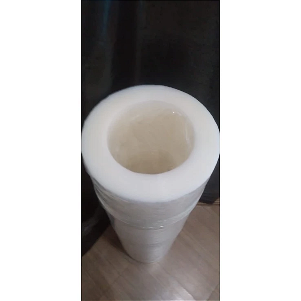 Filme stretch 3 kilos 50 cm , sem tubetes 25 micras ,somente plástico , 350 m aproximadamente, EXCELENTE QUALIDADE, ENVIO IMEDIATO