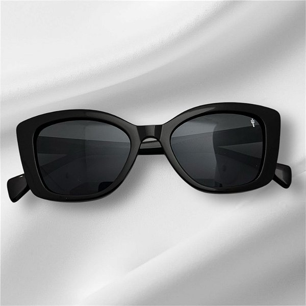 ÓCULOS SOLAR DIANA PRETO