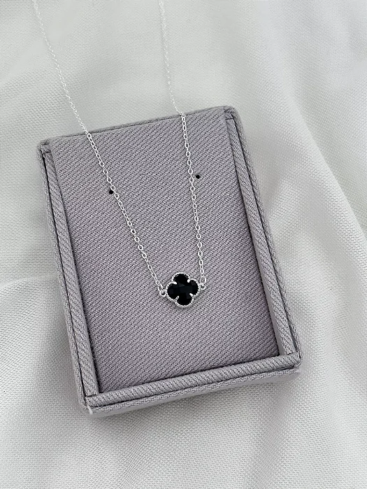 Colar Virginia Preto