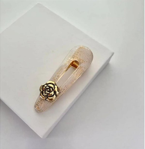 Presilha Bico de Pato com Flor