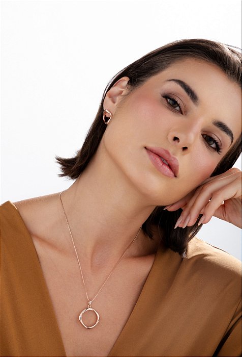 Brinco círculo vazado