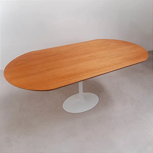 Mesa Base Saarinen Branca