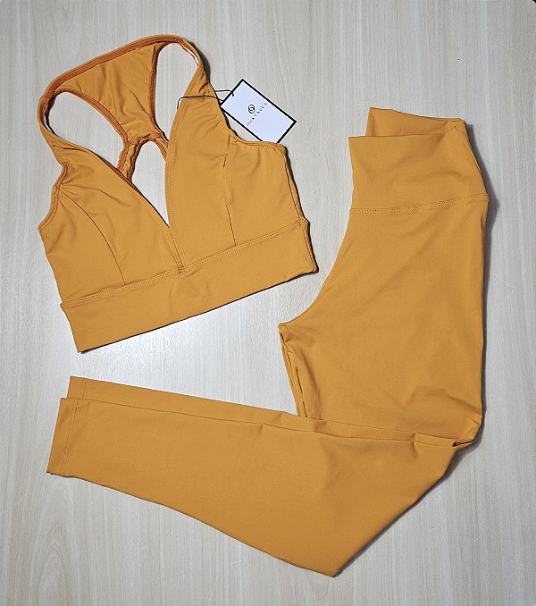 Conjunto de Legging Supplex Liso - M (com top modelo Performance)