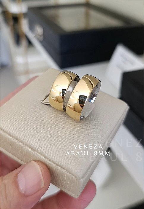 Par de Alianças Abauladas 8mm