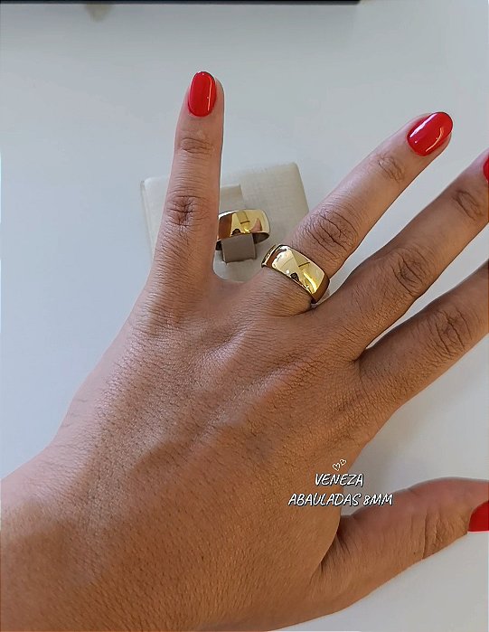 Par de Alianças Abauladas 8mm