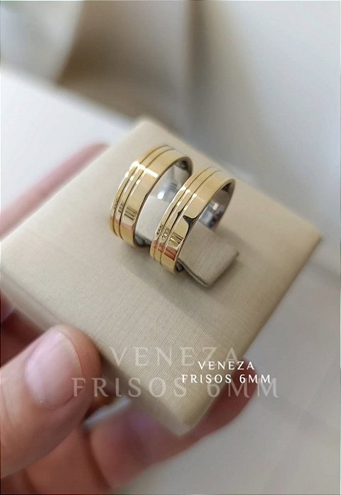 Par de Alianças 6mm Frisos Laterais