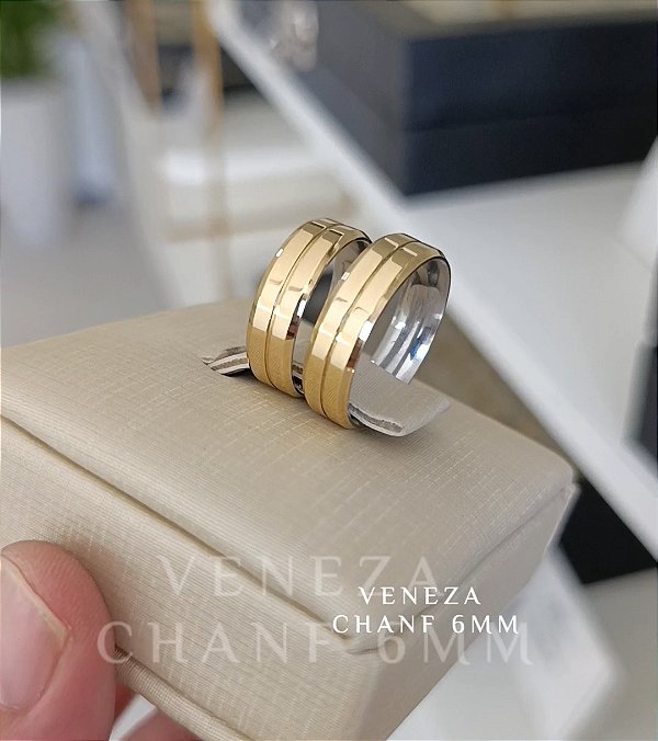 Par de Alianças 6mm Chanf + Friso