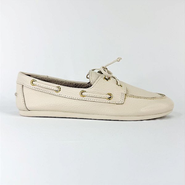 MOCASSIM EM COURO COM COSTURAS E ILHÓS 1233