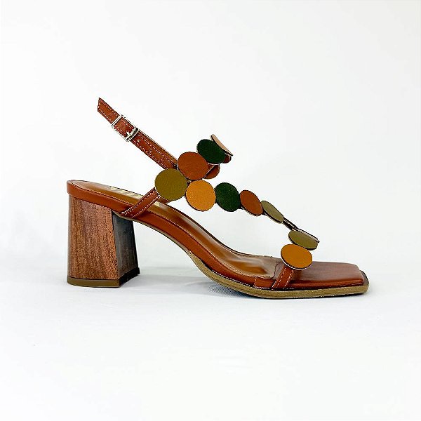 SANDÁLIA FEMININA DE BICO QUADRADO E SALTO BLOCO AMADEIRADO 1808