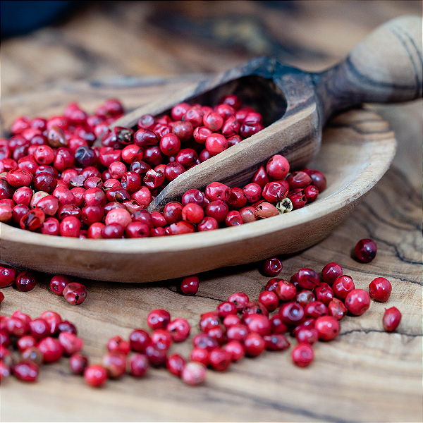 Pimenta rosa em grãos