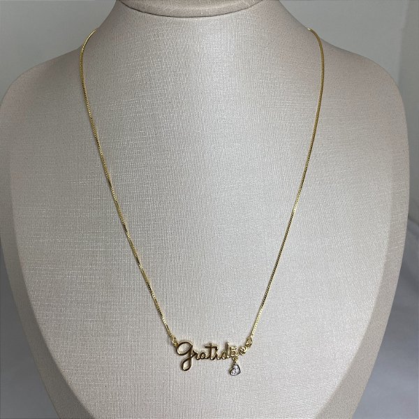 COLAR COM PINGENTE GRATIDÃO  E CORAÇÃO EM  ZIRCÔNIA 45 CM