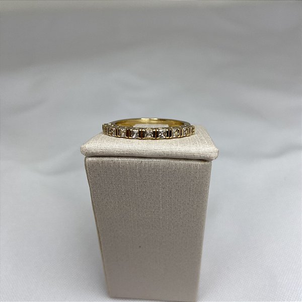 ANEL MINIMALISTA COM ZIRCÔNIAS