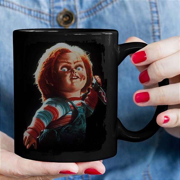 Caneca Cilíndrica Child's Play Chucky Boneco Assassino Terror Preta
