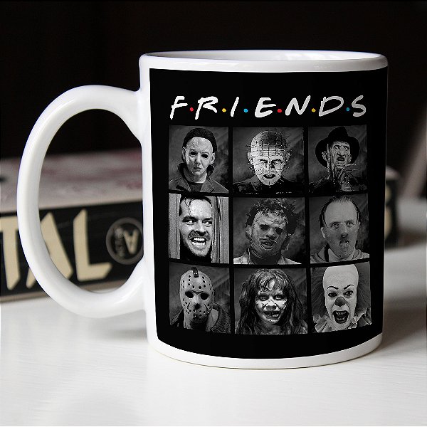 Caneca Friends Horror Myers Hellraiser Freddy Iluminado Leatherface Hannibal Fred Exorcista Bozo Branca