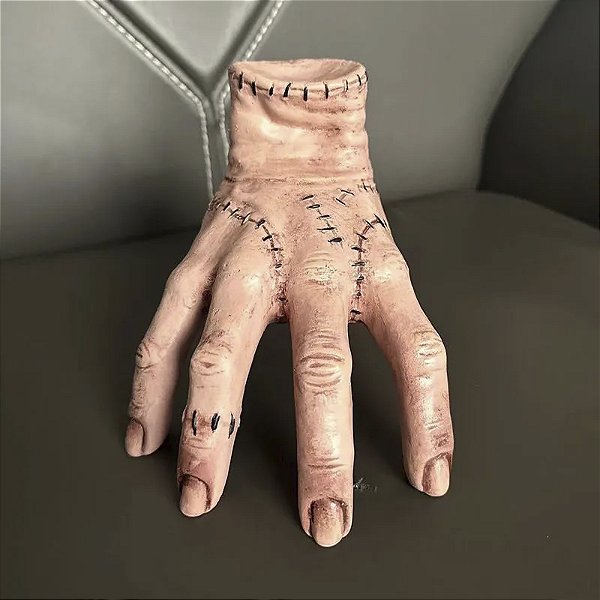 Estátua Colecionável Mãozinha Coisa Thing Wandinha A Família Addams 18 cm