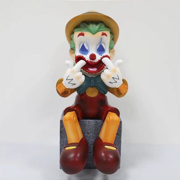 Estátua Colecionável Kaws Pinóquio Coringa Joker I Had a Bad Bay DC Comics 30 cm