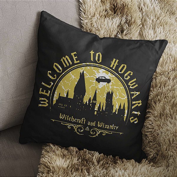 Almofada Bem-vindo à Hogwarts Welcome To Hogwarts Bruxaria e Feitiçaria Harry Potter 45x45