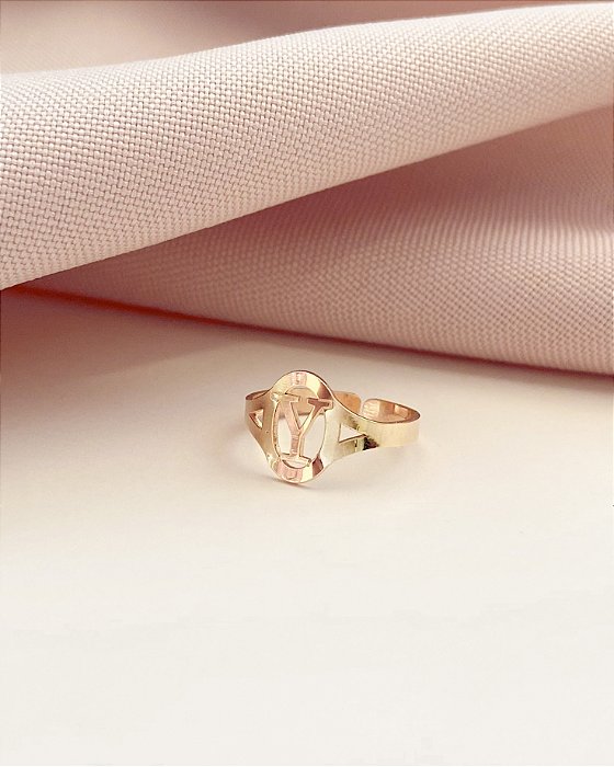Anel Letra Vazado Banhado a Ouro 18k – Modelo Personalizado