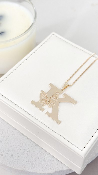Colar Personalizado com Letra e Borboleta - Banho de Ouro 18k