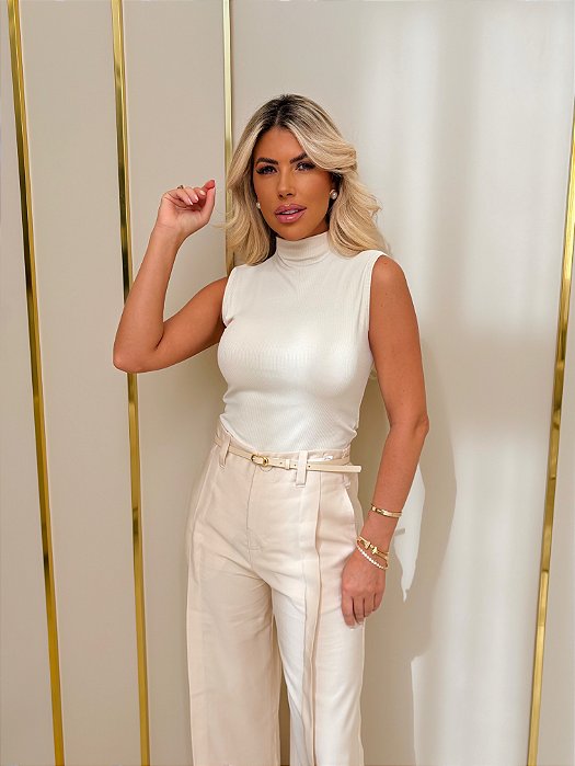 Body Ajustado Liso sem Mangas