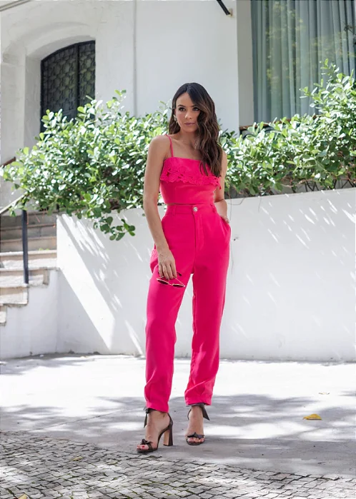 CONJUNTO TOP BORDADO E CALÇA SKINNY COM PUNHO