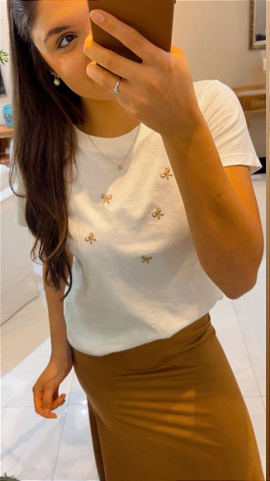 Camiseta Laços Off white