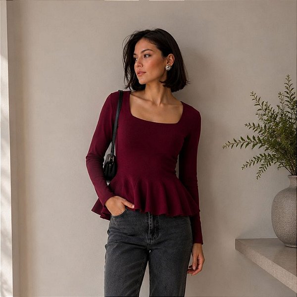Blusa Peplum Tricot Vinho