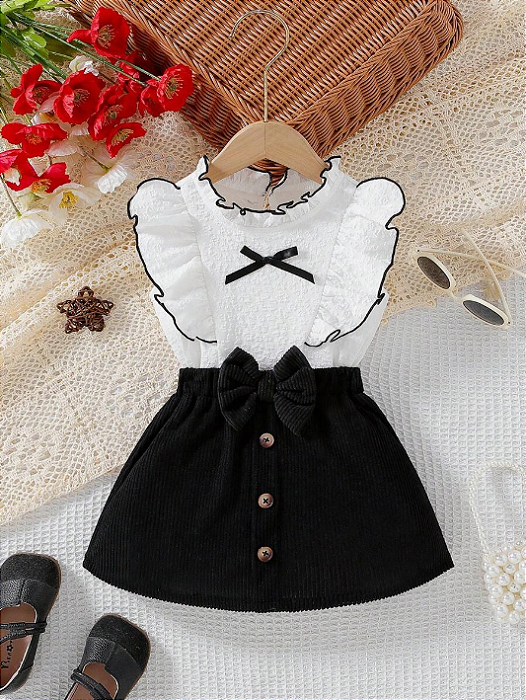 Conjunto de Bebê Menina com Babado e Laço