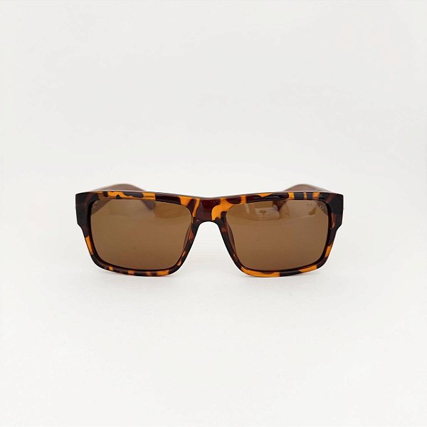 Astral tartan com madeira marrom