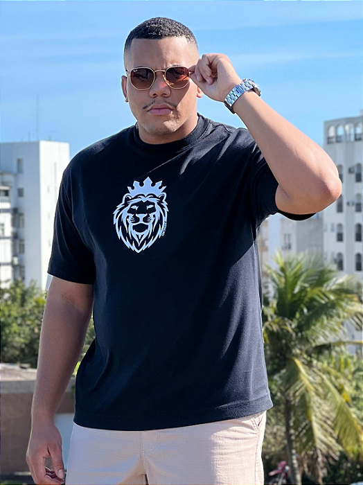 Camiseta Oversized Lion Menalmei Preta
