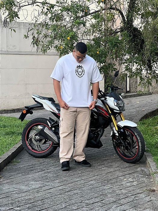 Camiseta Oversized Lion Menalmei Branca