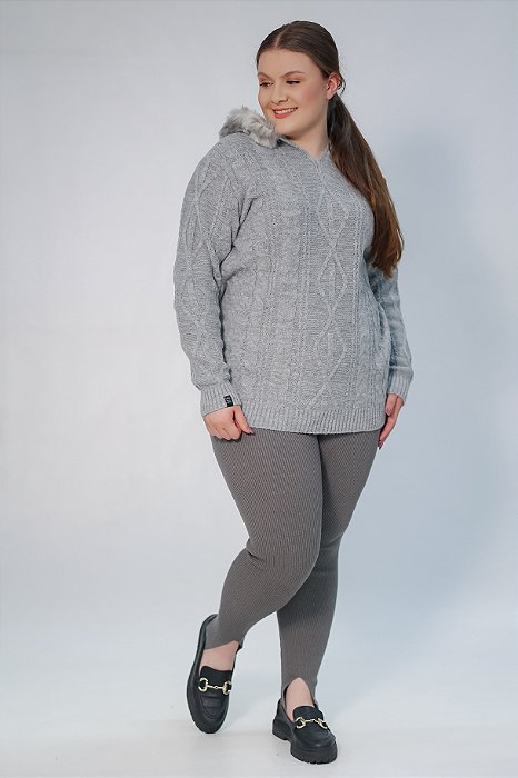 Blusa Tranças e Capuz